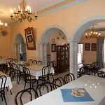 Maestre Hotel *