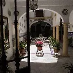 Hotel Maestre *