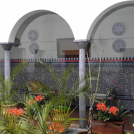 فندق Maestre